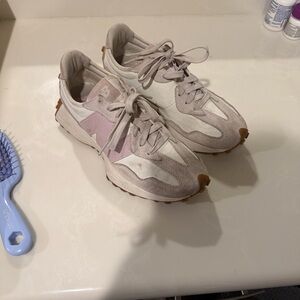 New Balance Women's Athletic Shoes - Light Pink and Cream